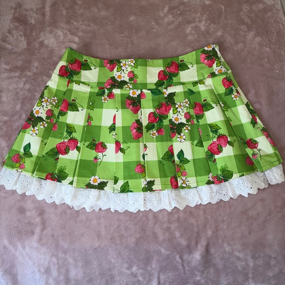 Dolls Kill x Strawberry Shortcake Zing In Spring Pleated Mini Skirt